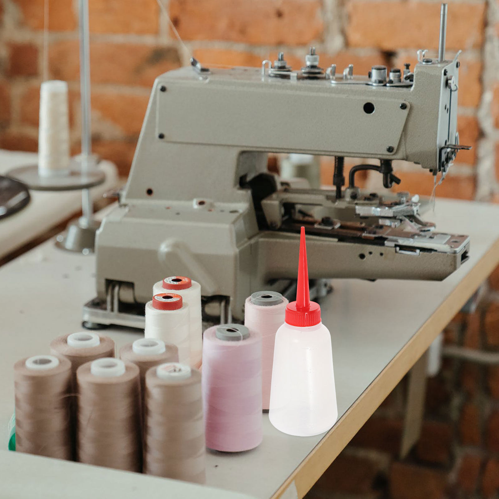 ขวดน้ำมันพลาสติกสำหรับจักรเย็บ - Sewing Machine Needle บทวิจารณ์และราคา